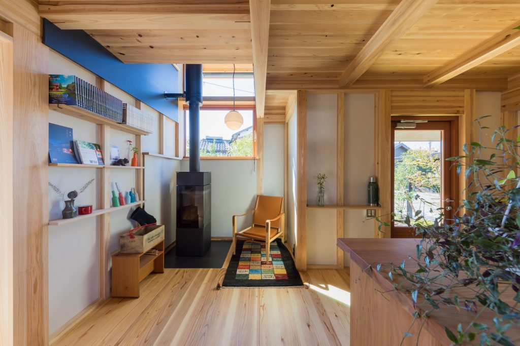 公式】MOISS（モイス）｜調湿・消臭効果で快適な住まいを実現